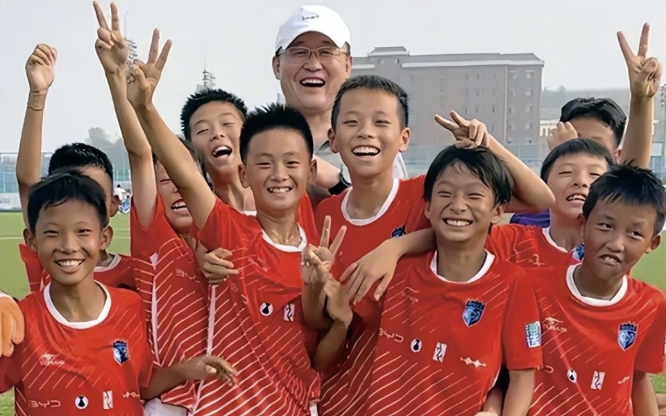 而中国足协, 嗨球少年索 而中国足协, 嗨球少年索