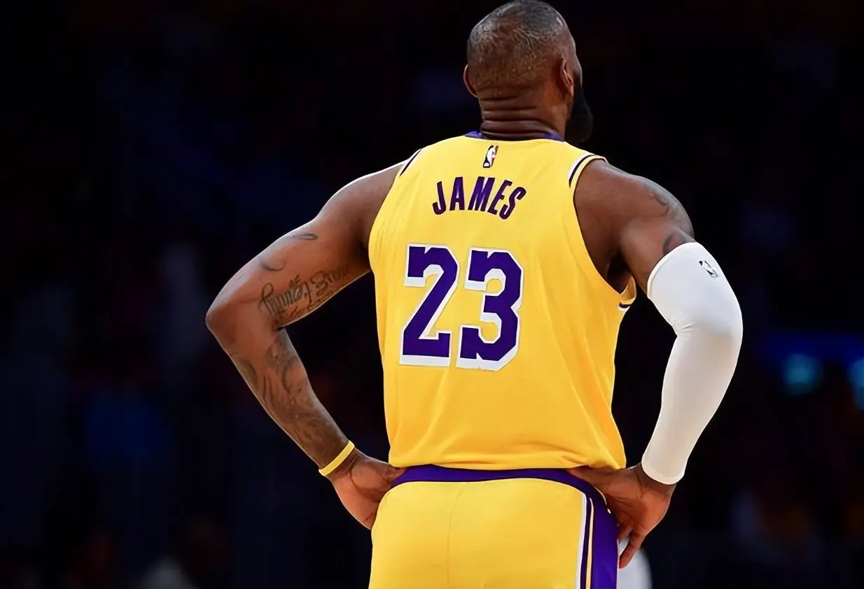 赛后主帅雷 赛后主帅雷