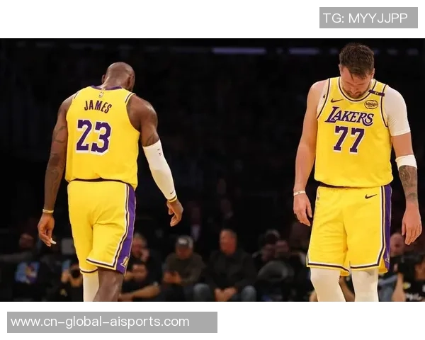 2020年NBA季后赛湖人与火箭第二场激战回顾与精彩瞬间分析